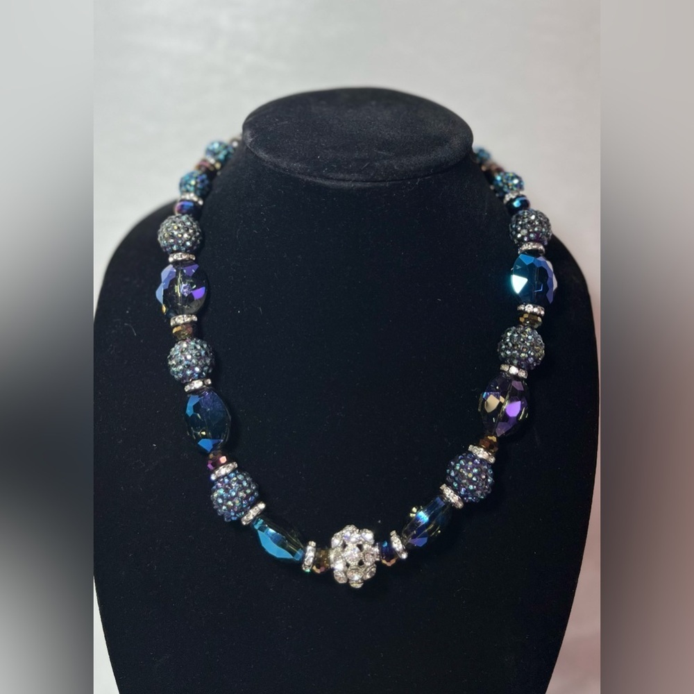 Elegant Blue Iridescent Glass and Crystal Beaded Necklace - Picture 2 of 11